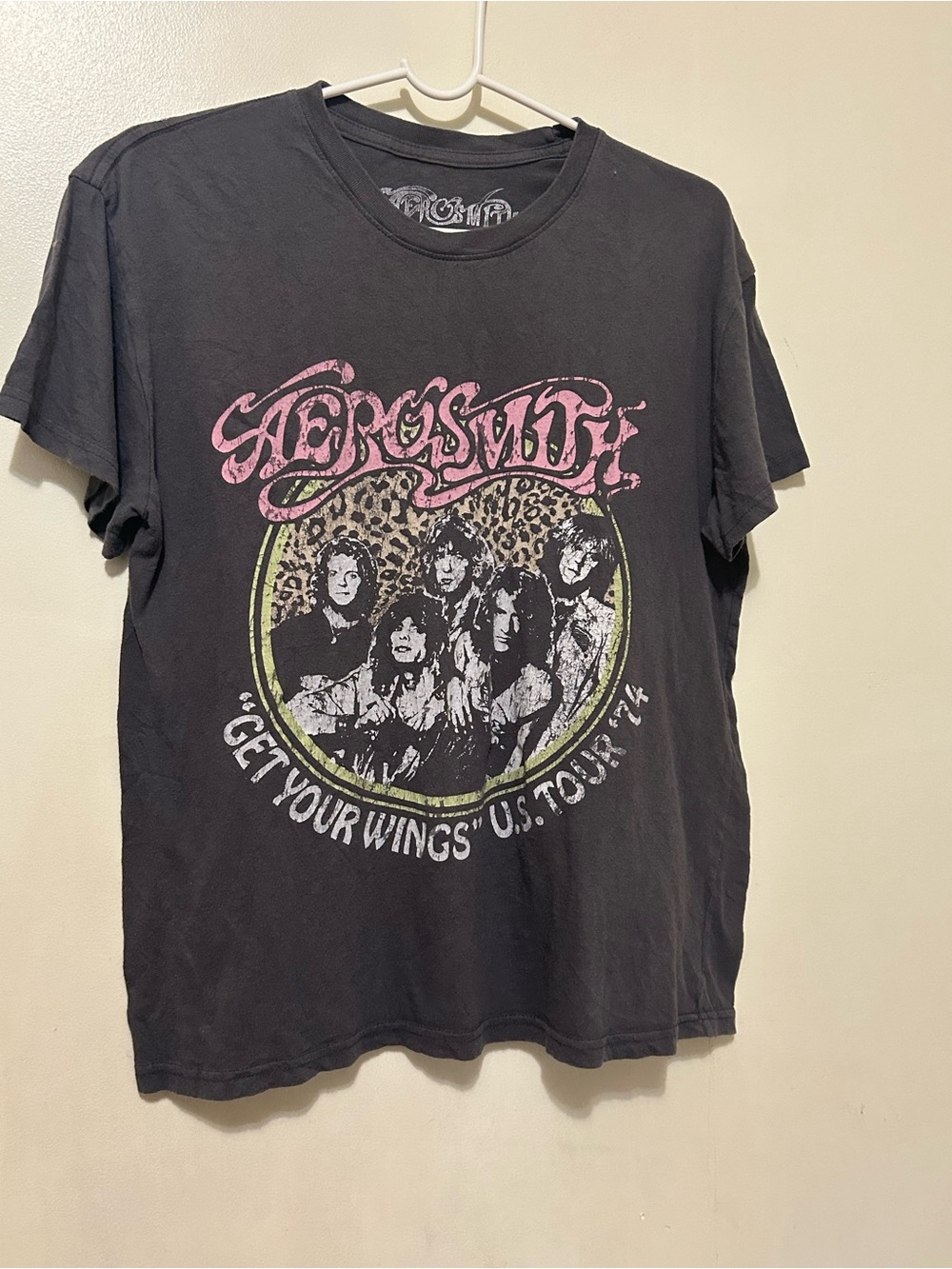 Aerosmith Get Your Wings 1974 Tour Short Sleeve Graphic Grey Tee Sz M